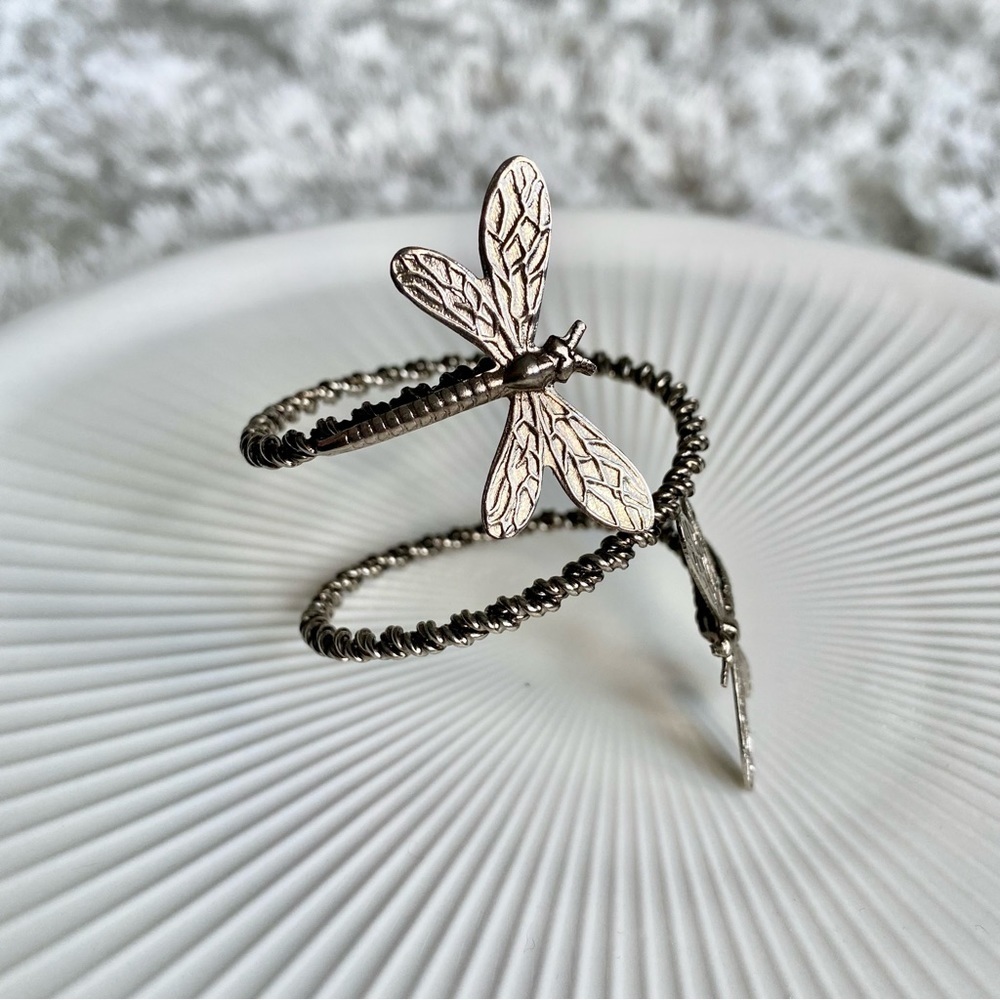 Dragonfly Set of 7 Brushed Silver Napkin Ring Holders